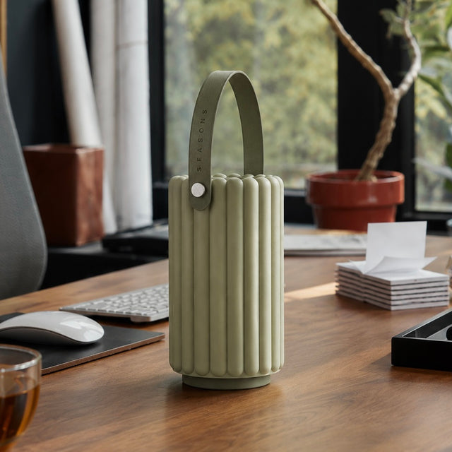 Aero SM portable diffuser lifestyle
